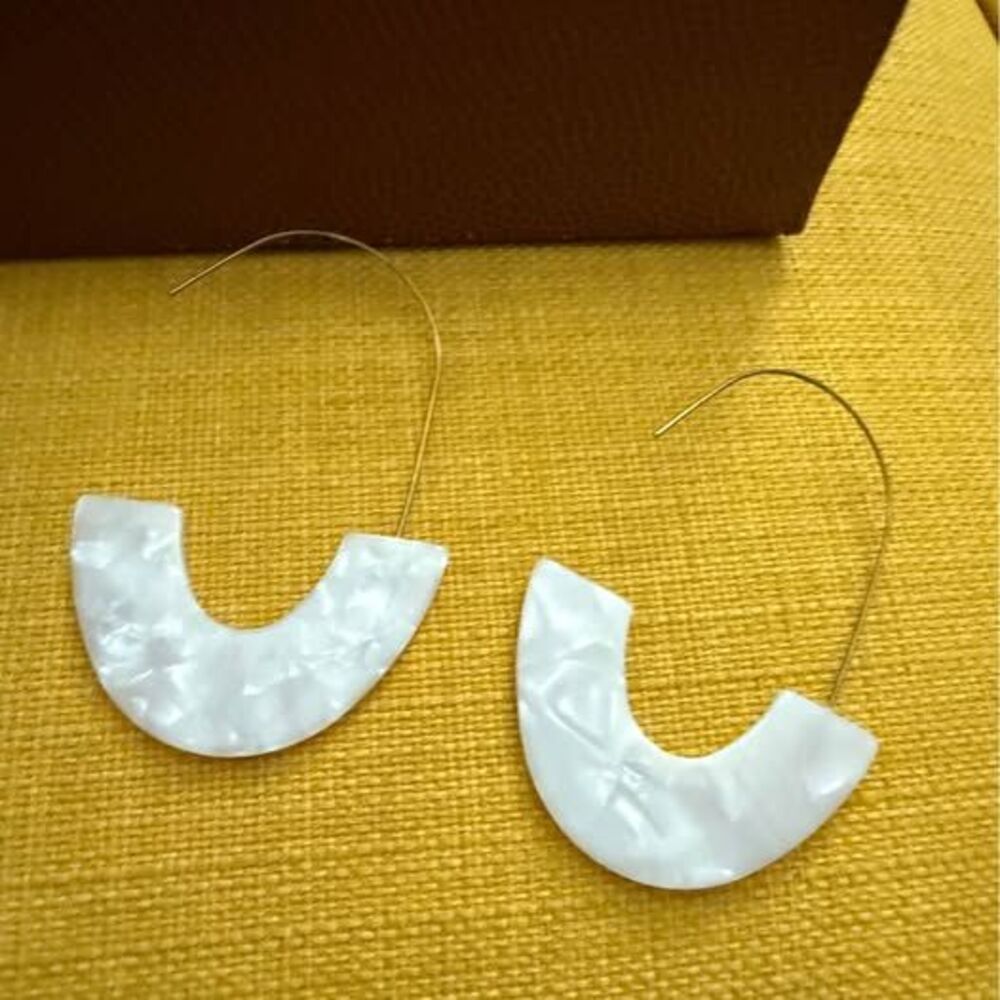 White Marbled Acrylic Arch Earrings Anthropologie